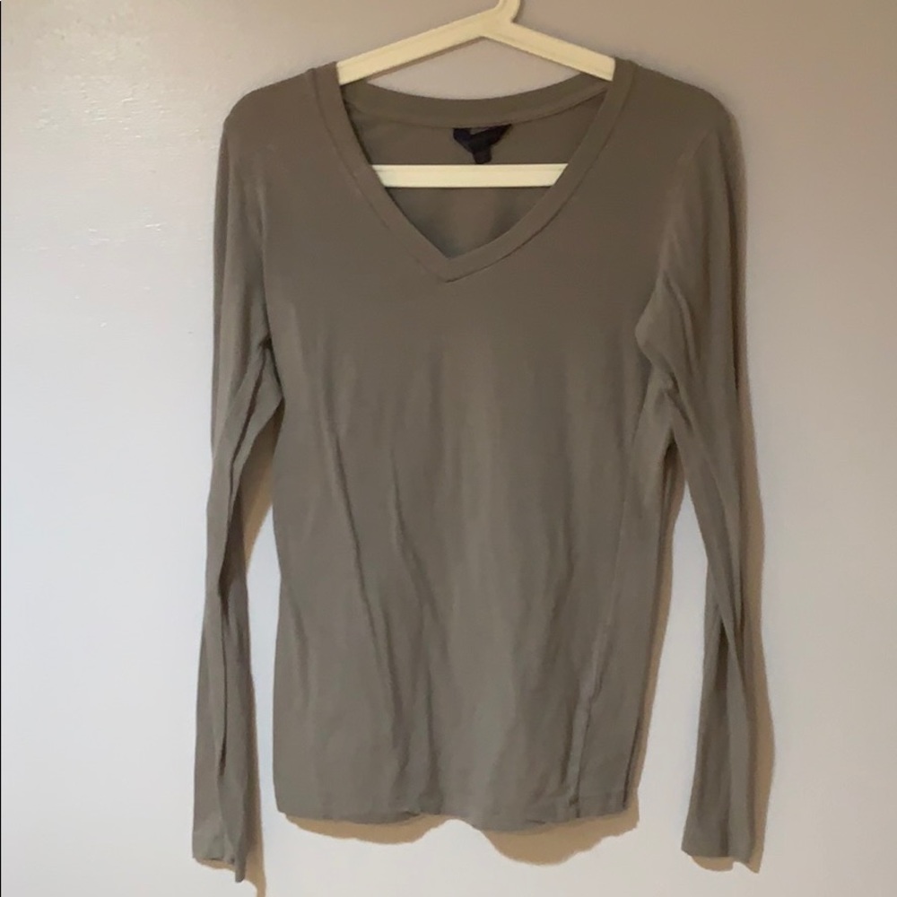 Basic long sleeve t shirt